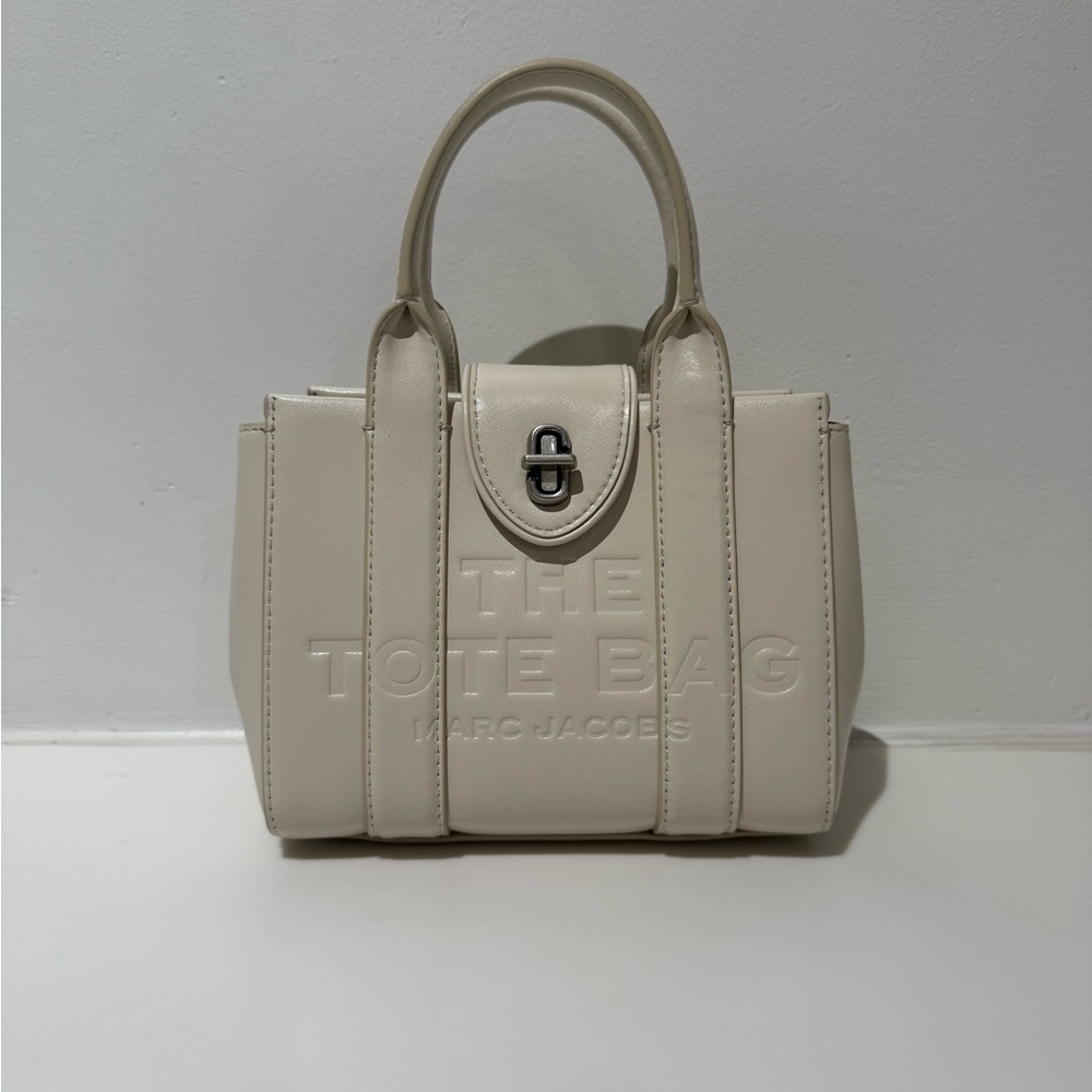 NWT Marc Jacobs The Tote Bag turnlock cream